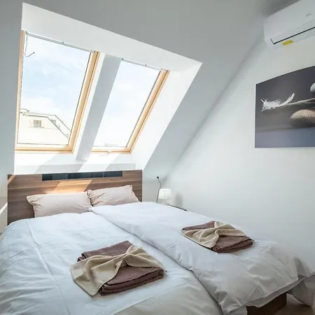 Large Terrace In Old Center Of By Flat Mаnager Apartment